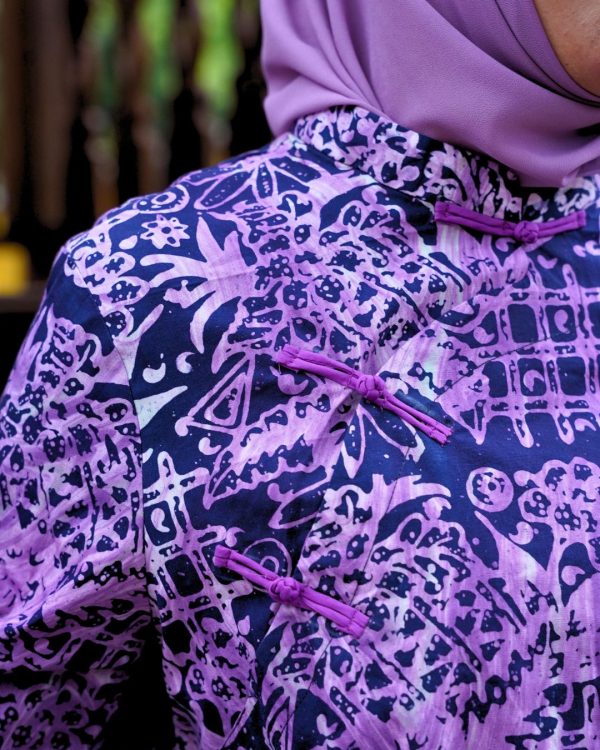 Batik Cheongsam (Medium) – KARYANEKA